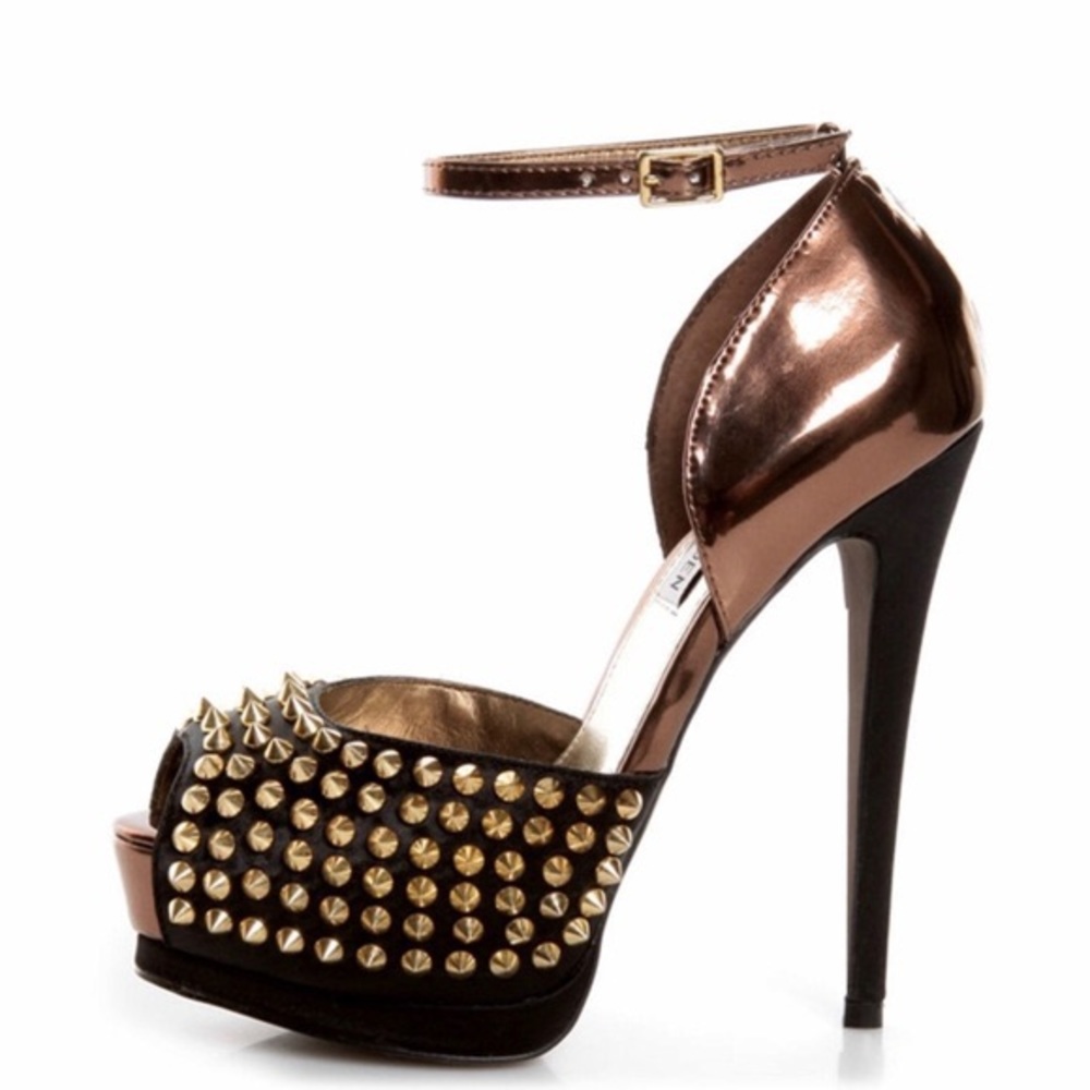 Steve Madden OBSTCL-S Studded Platform High Heels